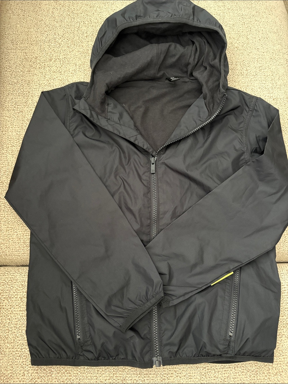NWT all in motion Boys Black Hooded Water-Resistant Lined Windbreaker size 8